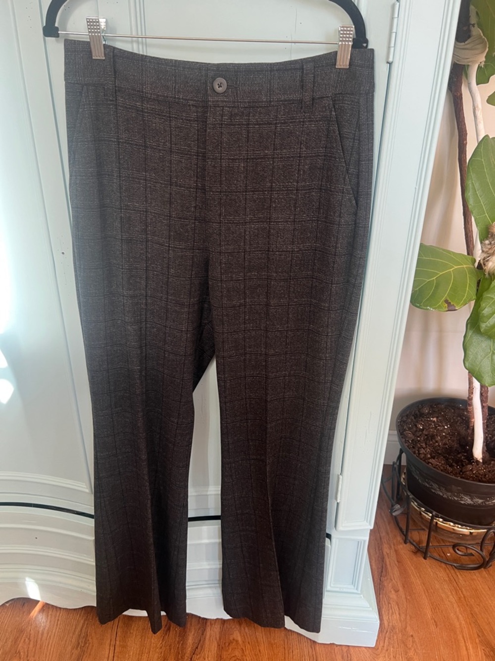 Cabi Classic Gray Plaid Dress Pants